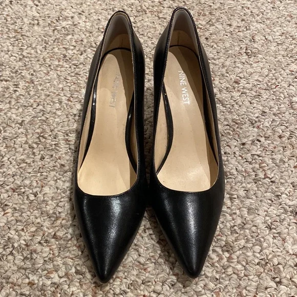 Nine West black heels NEW - Picture 2 of 5